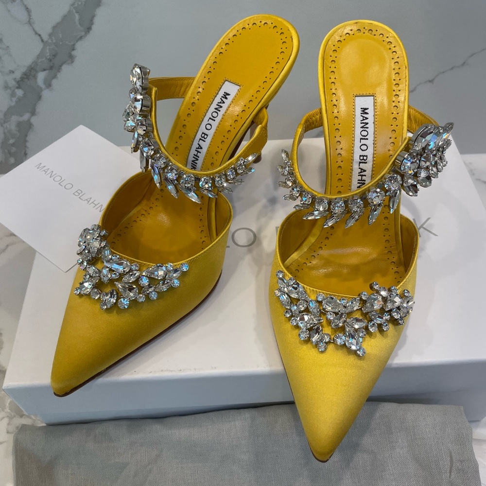 Manolo Blahnik Lurum Embellished Satin Mules 7 B/37 EU $1495